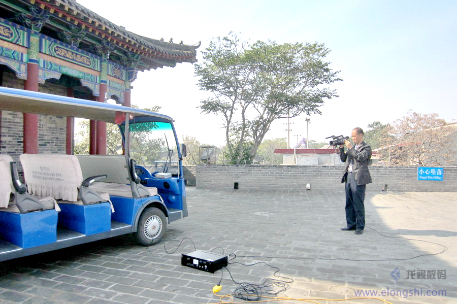 電視臺在現(xiàn)場實時直播:將現(xiàn)場實時直播畫面通過發(fā)射機(jī)無線發(fā)射